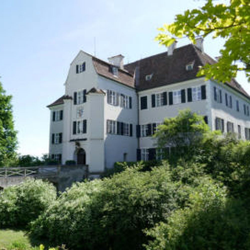 Schlosskapelle von Perfall, Greifenberger Schloss