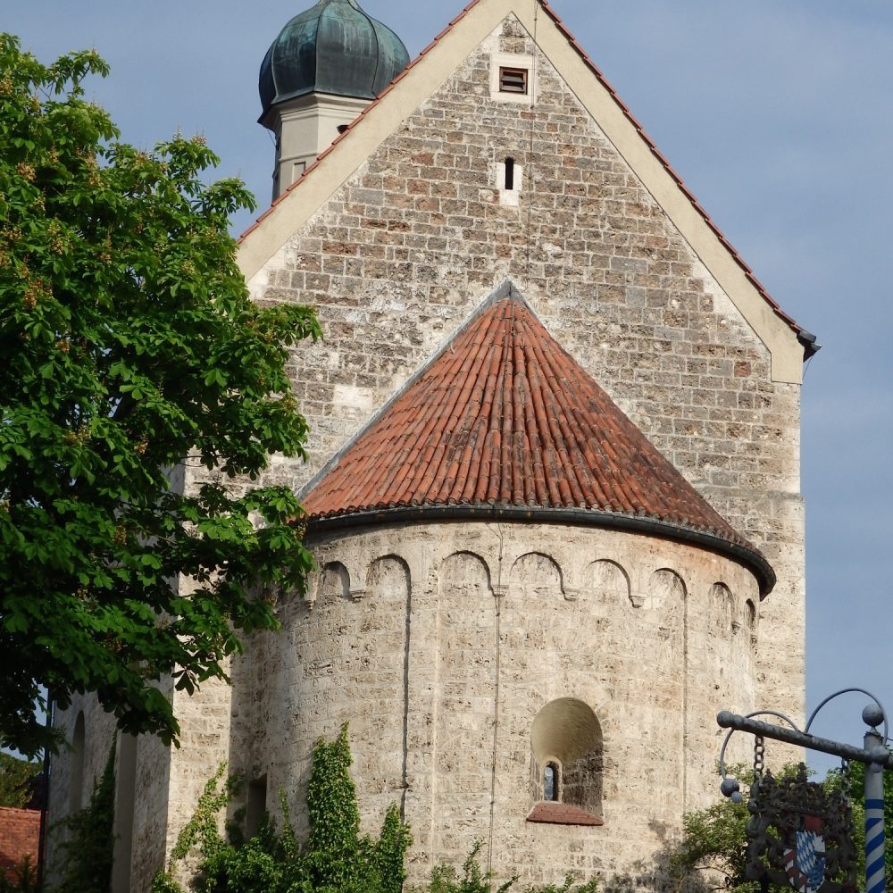 Tag der Hofkapellen: Die Kirche von Schondorf (Copyright: Brigitte Bergmaier)